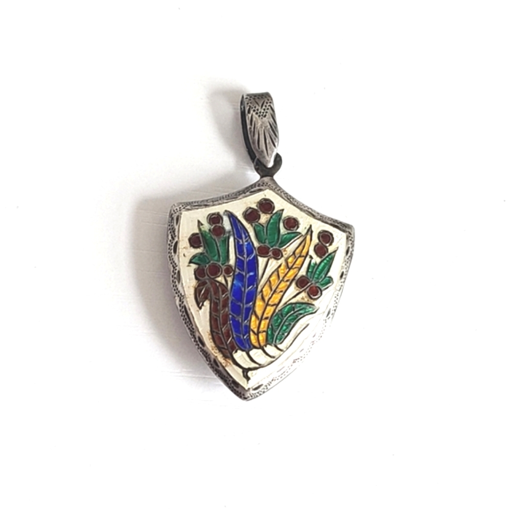 !! Do Not BUY !! Sterling Silver Floral Enamel Shield Locket Pendant